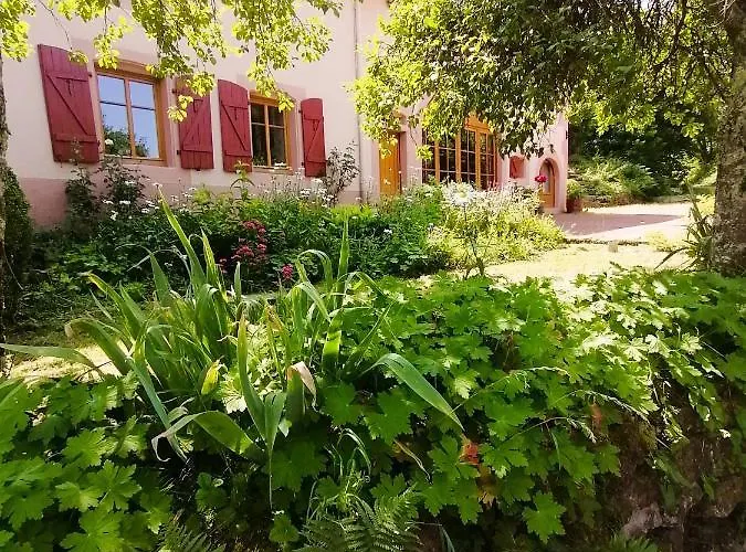 Maison Charmante Dans Le Village De Avec Jardin * Taintrux